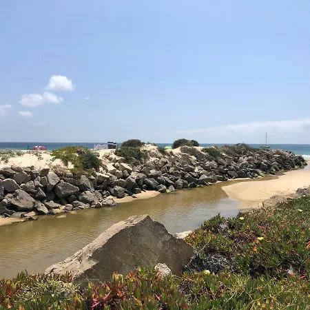 Dom wakacyjny Bolinha Beach Houses